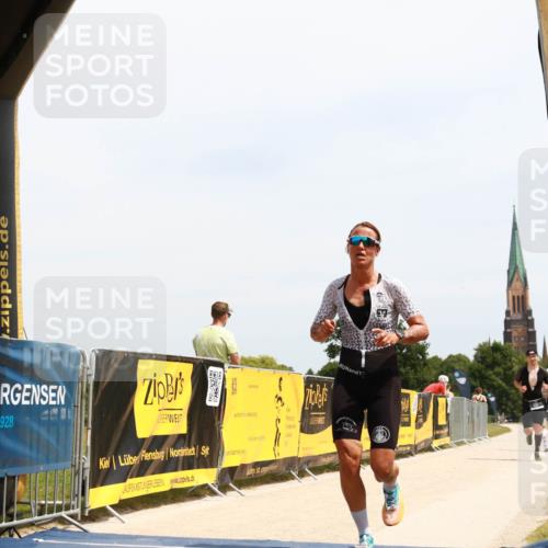 22.06.2025 - Viking Triathlon H.Heesch http://msf.ph/oto/8087895 22.06.2025 13:03:46 Laufen 30, 510 meine-sportfotos.de