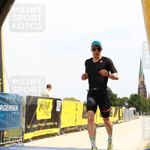 22.06.2025 - Viking Triathlon H.Heesch http://msf.ph/oto/8087932 22.06.2025 13:05:08 Laufen 87 meine-sportfotos.de