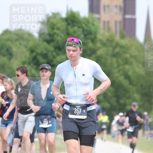 22.06.2025 - Viking Triathlon H.Heesch http://msf.ph/oto/8088135 22.06.2025 14:56:04 Laufen 167, 357 meine-sportfotos.de