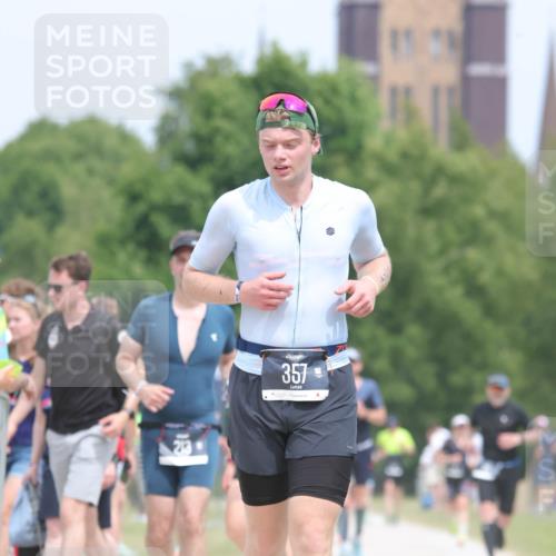 22.06.2025 - Viking Triathlon H.Heesch http://msf.ph/oto/8088139 22.06.2025 14:56:05 Laufen 167, 357 meine-sportfotos.de