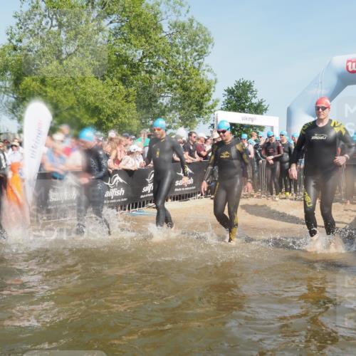 22.06.2025 - Viking Triathlon KatJ http://msf.ph/oto/8088142 22.06.2025 10:08:14 Schwimmen 37, 51, 106, 116, 133, 140, 206, 222, 225, 268, 364, 378, 403, 406, 410, 422, 466, 480, 543, 638 meine-sportfotos.de