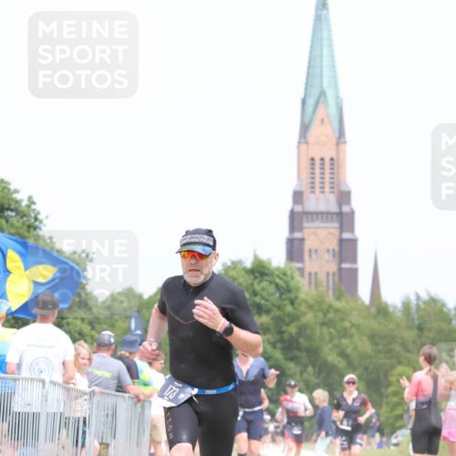 22.06.2025 - Viking Triathlon H.Heesch http://msf.ph/oto/8088188 22.06.2025 14:56:15 Laufen 88, 173, 213, 524 meine-sportfotos.de