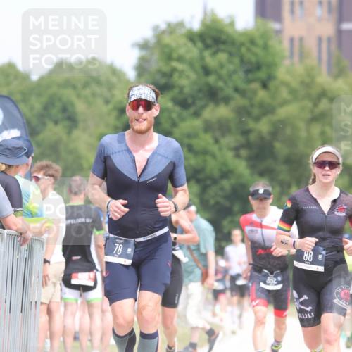 22.06.2025 - Viking Triathlon H.Heesch http://msf.ph/oto/8088217 22.06.2025 14:56:18 Laufen 78, 88, 173, 213, 352, 524 meine-sportfotos.de