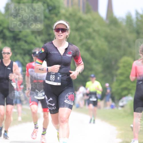 22.06.2025 - Viking Triathlon H.Heesch http://msf.ph/oto/8088229 22.06.2025 14:56:19 Laufen 78, 88, 173, 213, 352, 524 meine-sportfotos.de