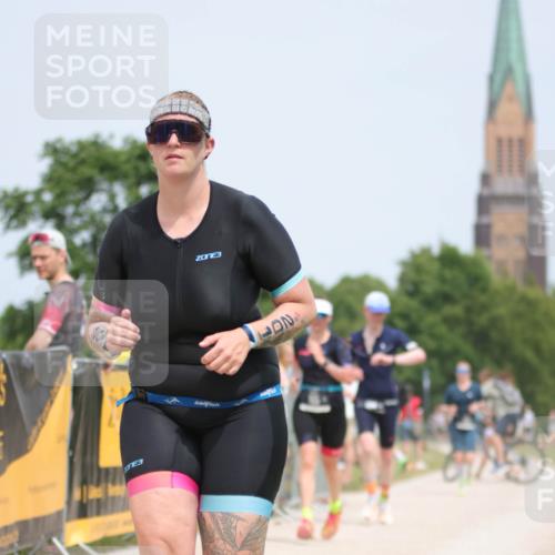 22.06.2025 - Viking Triathlon H.Heesch http://msf.ph/oto/8088387 22.06.2025 14:56:47 Laufen 165, 194, 201 meine-sportfotos.de