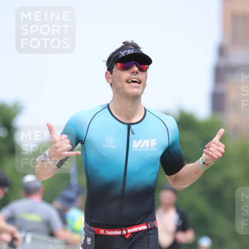 22.06.2025 - Viking Triathlon H.Heesch http://msf.ph/oto/8088582 22.06.2025 14:57:23 Laufen 93, 159, 273, 316 meine-sportfotos.de