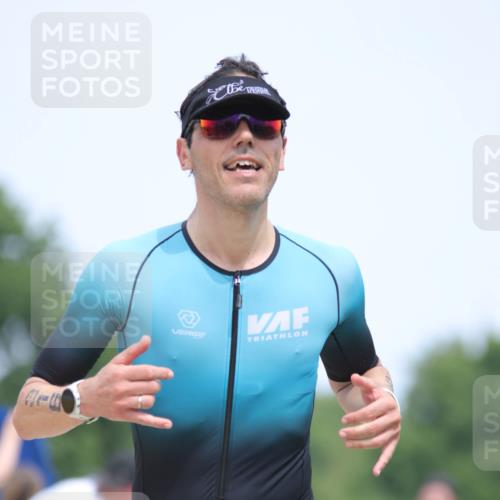 22.06.2025 - Viking Triathlon H.Heesch http://msf.ph/oto/8088592 22.06.2025 14:57:24 Laufen 93, 159, 273, 316 meine-sportfotos.de