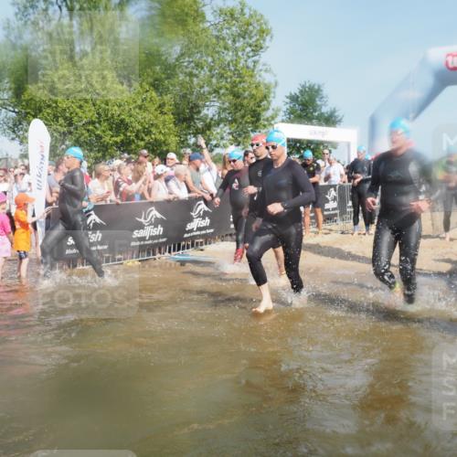 22.06.2025 - Viking Triathlon KatJ http://msf.ph/oto/8088618 22.06.2025 10:08:43 Schwimmen 71, 136, 166, 234, 241, 246, 303, 305, 319, 356, 357, 459, 470, 471, 640, 656 meine-sportfotos.de