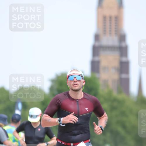 22.06.2025 - Viking Triathlon H.Heesch http://msf.ph/oto/8088629 22.06.2025 14:57:32 Laufen 53, 93, 149 meine-sportfotos.de