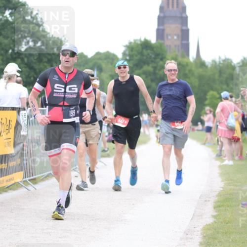 22.06.2025 - Viking Triathlon H.Heesch http://msf.ph/oto/8088631 22.06.2025 15:56:07 Laufen 199, 333, 647 meine-sportfotos.de