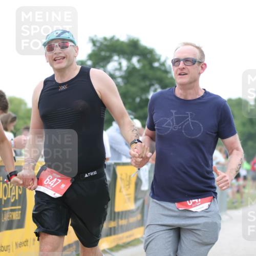 22.06.2025 - Viking Triathlon H.Heesch http://msf.ph/oto/8088719 22.06.2025 15:56:10 Laufen 199, 333, 647 meine-sportfotos.de