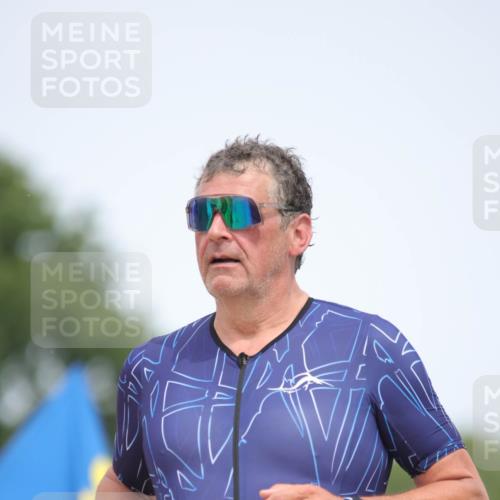 22.06.2025 - Viking Triathlon H.Heesch http://msf.ph/oto/8088720 22.06.2025 14:57:52 Laufen 71, 449, 480, 634 meine-sportfotos.de
