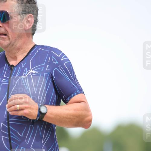 22.06.2025 - Viking Triathlon H.Heesch http://msf.ph/oto/8088736 22.06.2025 14:57:52 Laufen 71, 449, 480, 634 meine-sportfotos.de