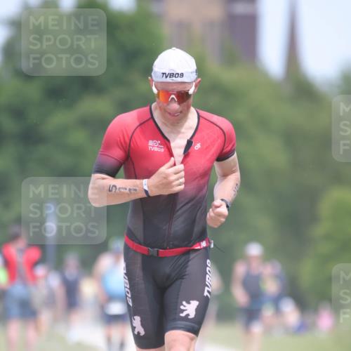 22.06.2025 - Viking Triathlon H.Heesch http://msf.ph/oto/8088752 22.06.2025 14:57:59 Laufen 480, 511 meine-sportfotos.de