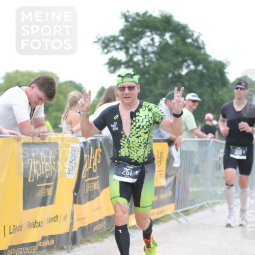 22.06.2025 - Viking Triathlon H.Heesch http://msf.ph/oto/8088755 22.06.2025 15:56:21 Laufen 261, 306 meine-sportfotos.de