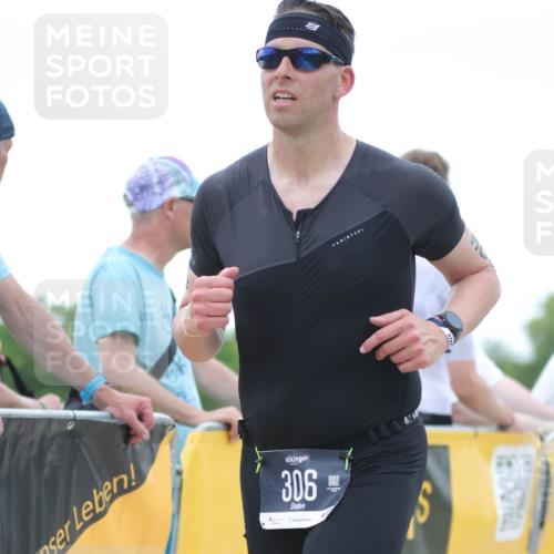 22.06.2025 - Viking Triathlon H.Heesch http://msf.ph/oto/8088814 22.06.2025 15:56:25 Laufen 261, 306 meine-sportfotos.de