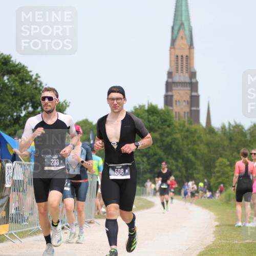22.06.2025 - Viking Triathlon H.Heesch http://msf.ph/oto/8088840 22.06.2025 14:58:28 Laufen 233, 471, 472, 477, 508 meine-sportfotos.de