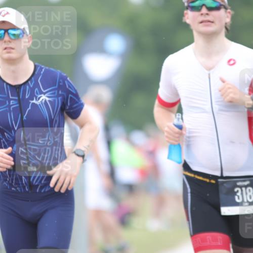 22.06.2025 - Viking Triathlon H.Heesch http://msf.ph/oto/8088855 22.06.2025 15:56:37 Laufen 318, 328 meine-sportfotos.de