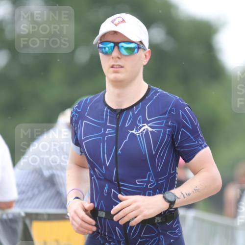 22.06.2025 - Viking Triathlon H.Heesch http://msf.ph/oto/8088862 22.06.2025 15:56:38 Laufen 318, 328 meine-sportfotos.de