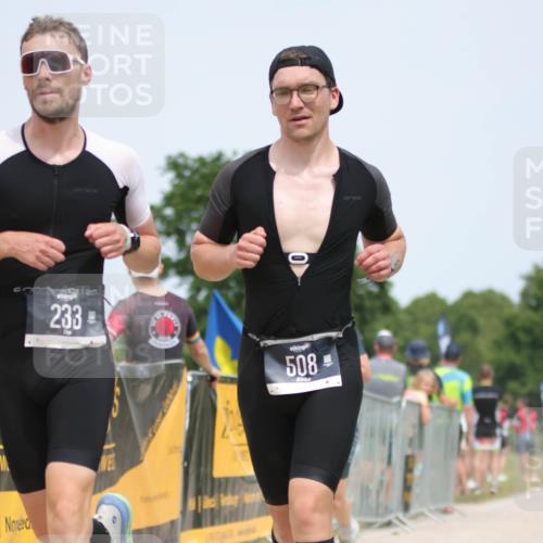 22.06.2025 - Viking Triathlon H.Heesch http://msf.ph/oto/8088863 22.06.2025 14:58:29 Laufen 233, 471, 472, 477, 508 meine-sportfotos.de