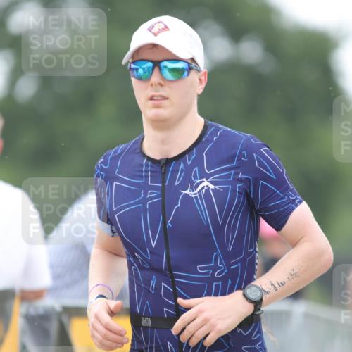 22.06.2025 - Viking Triathlon H.Heesch http://msf.ph/oto/8088868 22.06.2025 15:56:39 Laufen 318, 328 meine-sportfotos.de