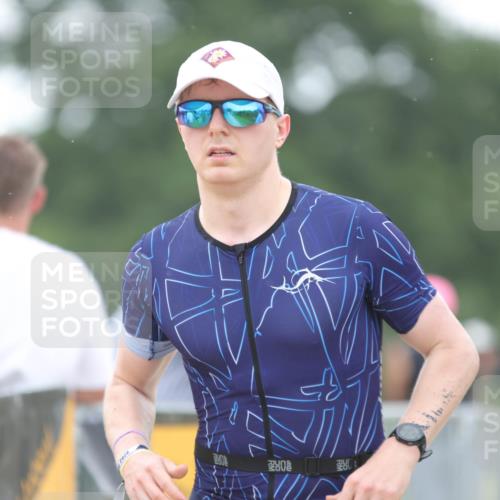 22.06.2025 - Viking Triathlon H.Heesch http://msf.ph/oto/8088871 22.06.2025 15:56:39 Laufen 318, 328 meine-sportfotos.de