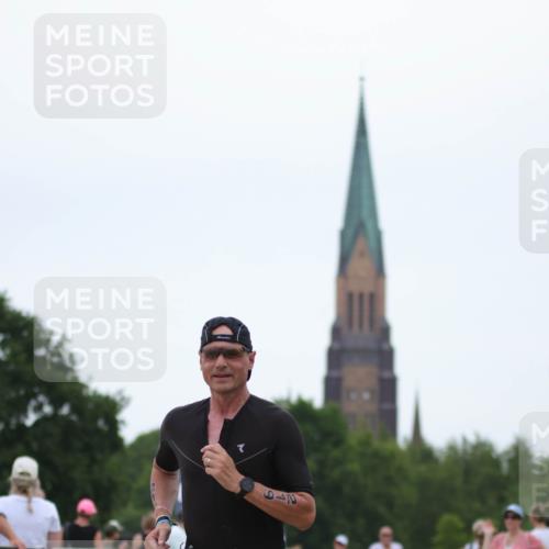 22.06.2025 - Viking Triathlon H.Heesch http://msf.ph/oto/8088875 22.06.2025 15:57:27 Laufen 219 meine-sportfotos.de