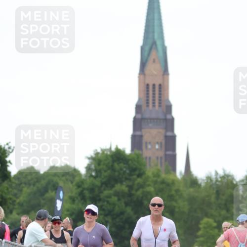 22.06.2025 - Viking Triathlon H.Heesch http://msf.ph/oto/8088905 22.06.2025 15:57:34 Laufen 205, 317 meine-sportfotos.de