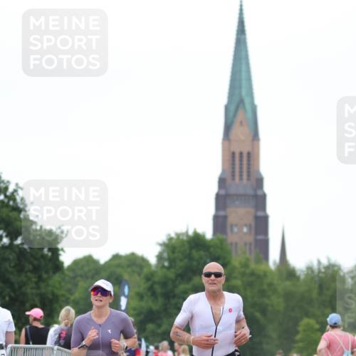 22.06.2025 - Viking Triathlon H.Heesch http://msf.ph/oto/8088935 22.06.2025 15:57:35 Laufen 205, 317 meine-sportfotos.de
