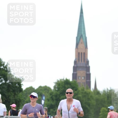 22.06.2025 - Viking Triathlon H.Heesch http://msf.ph/oto/8088943 22.06.2025 15:57:35 Laufen 205, 317 meine-sportfotos.de