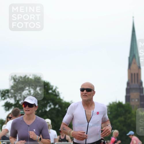 22.06.2025 - Viking Triathlon H.Heesch http://msf.ph/oto/8088971 22.06.2025 15:57:37 Laufen 205, 317 meine-sportfotos.de
