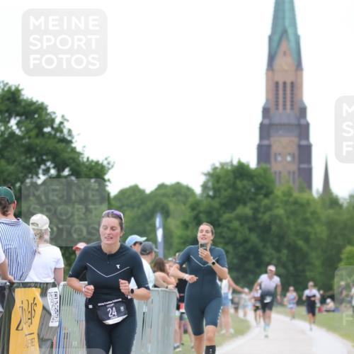 22.06.2025 - Viking Triathlon H.Heesch http://msf.ph/oto/8088989 22.06.2025 15:58:14 Laufen 24 meine-sportfotos.de