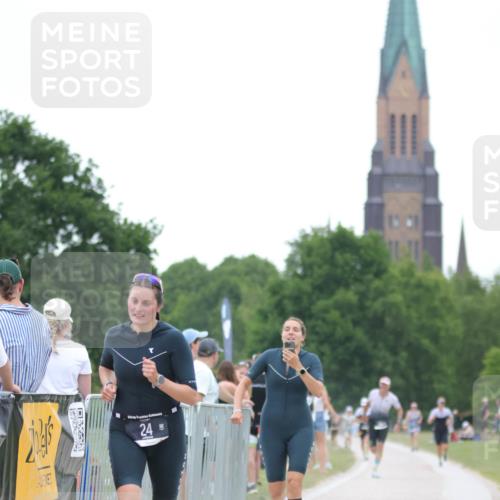 22.06.2025 - Viking Triathlon H.Heesch http://msf.ph/oto/8088993 22.06.2025 15:58:14 Laufen 24 meine-sportfotos.de