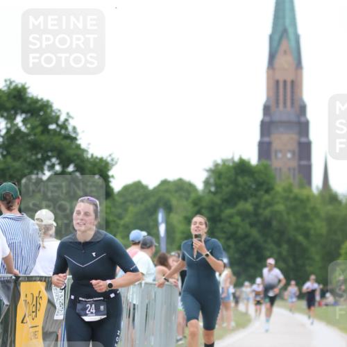 22.06.2025 - Viking Triathlon H.Heesch http://msf.ph/oto/8089007 22.06.2025 15:58:14 Laufen 24 meine-sportfotos.de