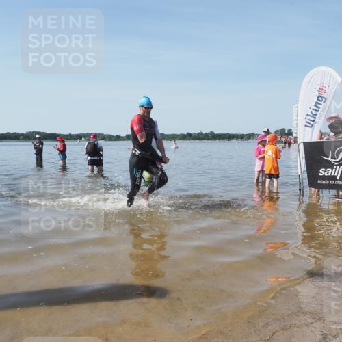 22.06.2025 - Viking Triathlon KatJ http://msf.ph/oto/8089037 22.06.2025 10:22:51 Schwimmen 100 meine-sportfotos.de