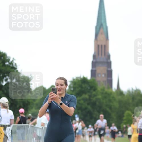 22.06.2025 - Viking Triathlon H.Heesch http://msf.ph/oto/8089054 22.06.2025 15:58:16 Laufen 24 meine-sportfotos.de