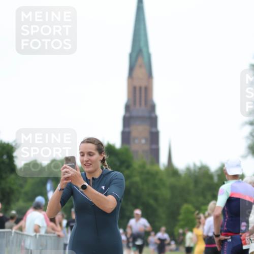 22.06.2025 - Viking Triathlon H.Heesch http://msf.ph/oto/8089091 22.06.2025 15:58:17 Laufen 24, 254 meine-sportfotos.de