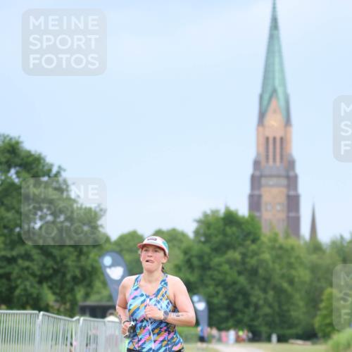 22.06.2025 - Viking Triathlon H.Heesch http://msf.ph/oto/8089105 22.06.2025 16:51:40 Laufen 192, 498 meine-sportfotos.de