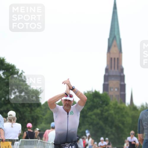 22.06.2025 - Viking Triathlon H.Heesch http://msf.ph/oto/8089159 22.06.2025 15:58:24 Laufen 18, 254 meine-sportfotos.de
