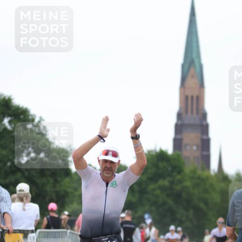 22.06.2025 - Viking Triathlon H.Heesch http://msf.ph/oto/8089171 22.06.2025 15:58:24 Laufen 18, 254 meine-sportfotos.de