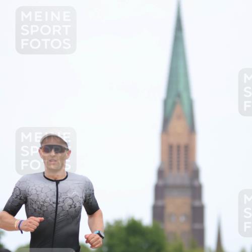 22.06.2025 - Viking Triathlon H.Heesch http://msf.ph/oto/8089180 22.06.2025 15:01:02 Laufen 132, 461 meine-sportfotos.de