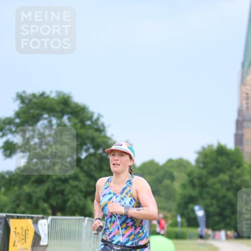 22.06.2025 - Viking Triathlon H.Heesch http://msf.ph/oto/8089191 22.06.2025 16:51:41 Laufen 192, 498 meine-sportfotos.de