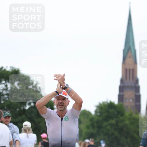 22.06.2025 - Viking Triathlon H.Heesch http://msf.ph/oto/8089193 22.06.2025 15:58:25 Laufen 18, 254 meine-sportfotos.de