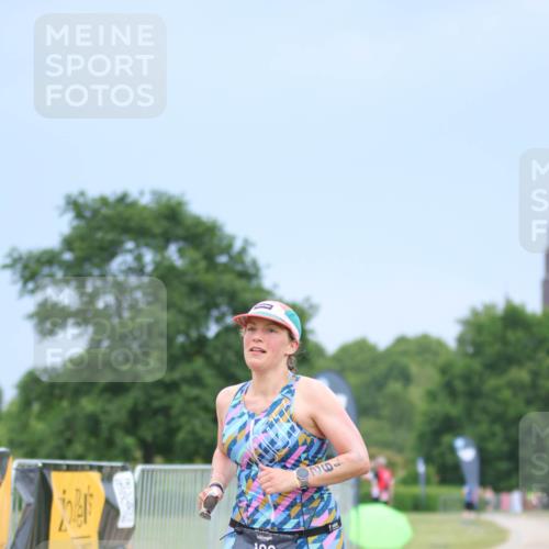 22.06.2025 - Viking Triathlon H.Heesch http://msf.ph/oto/8089200 22.06.2025 16:51:41 Laufen 192, 498 meine-sportfotos.de