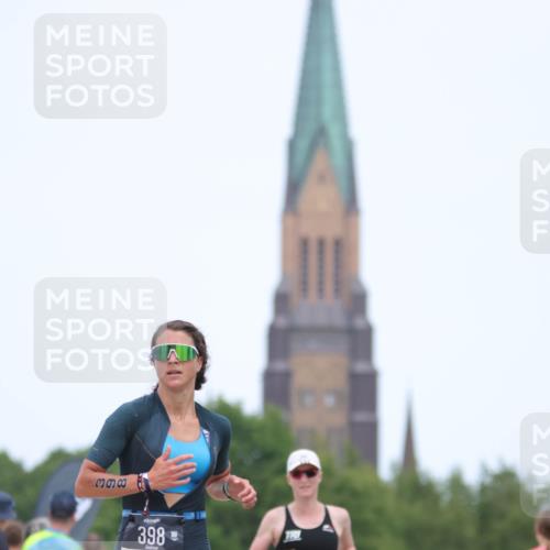22.06.2025 - Viking Triathlon H.Heesch http://msf.ph/oto/8089220 22.06.2025 15:01:41 Laufen 282, 398 meine-sportfotos.de