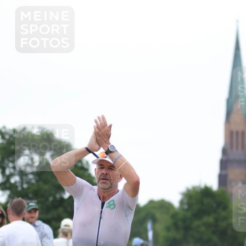 22.06.2025 - Viking Triathlon H.Heesch http://msf.ph/oto/8089221 22.06.2025 15:58:25 Laufen 18, 254 meine-sportfotos.de