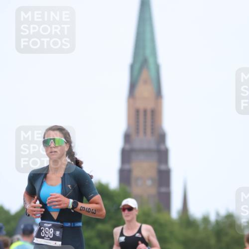 22.06.2025 - Viking Triathlon H.Heesch http://msf.ph/oto/8089227 22.06.2025 15:01:41 Laufen 282, 398 meine-sportfotos.de