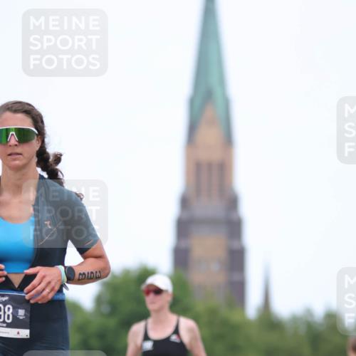 22.06.2025 - Viking Triathlon H.Heesch http://msf.ph/oto/8089262 22.06.2025 15:01:42 Laufen 282, 398 meine-sportfotos.de