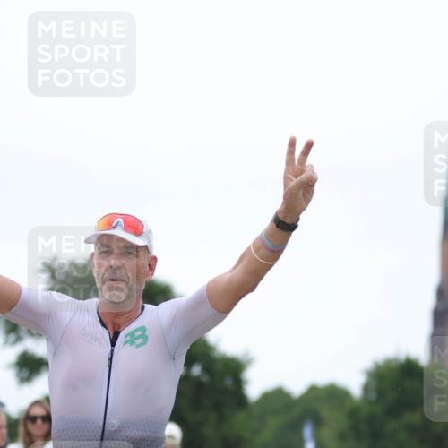 22.06.2025 - Viking Triathlon H.Heesch http://msf.ph/oto/8089266 22.06.2025 15:58:25 Laufen 18, 254 meine-sportfotos.de