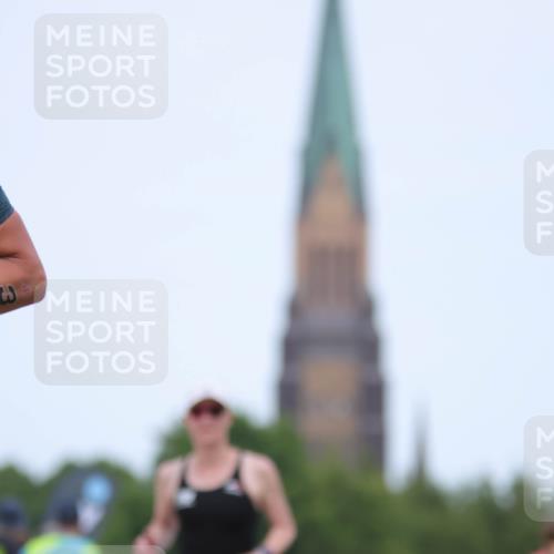22.06.2025 - Viking Triathlon H.Heesch http://msf.ph/oto/8089275 22.06.2025 15:01:43 Laufen 282, 398 meine-sportfotos.de